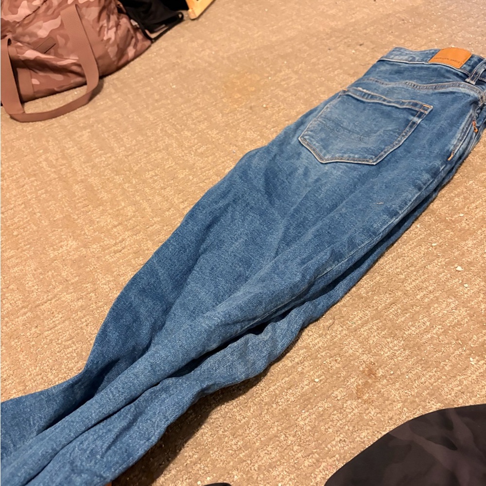 American Eagle Outfitters Classic Blue Jeans